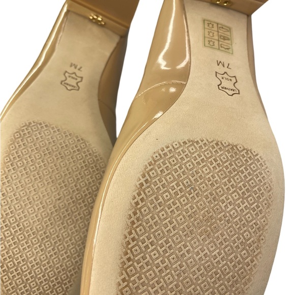 Tory Burch Nude Gigi Patent Logo 25mm Pumps Woman’s Size 7 - Picture 8 of 9